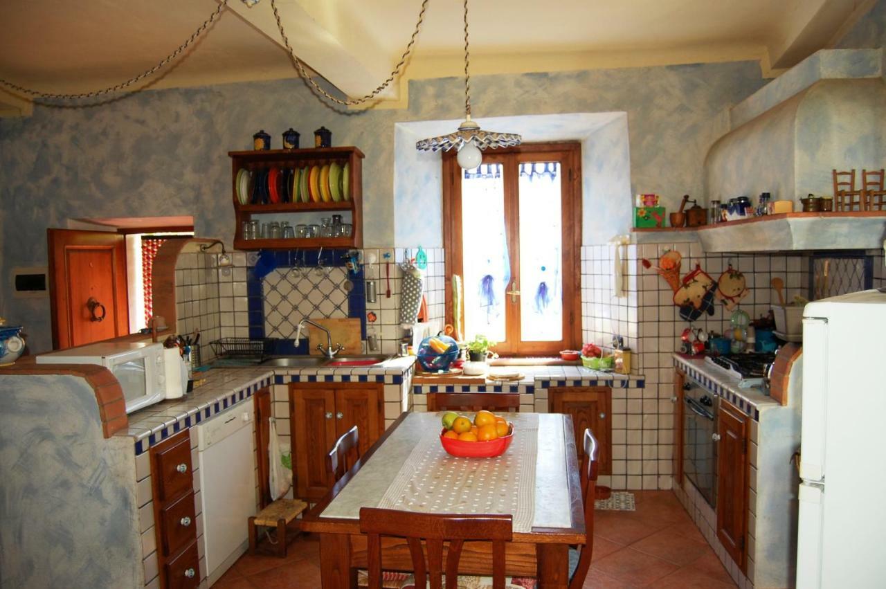 Casa Arcobaleno Lägenhet Bagni di Lucca Exteriör bild
