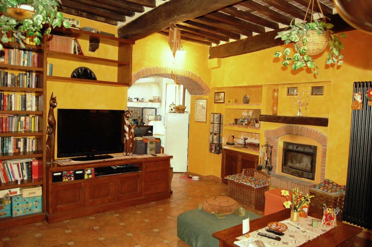 Casa Arcobaleno Lägenhet Bagni di Lucca Exteriör bild